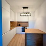 Apartment Streams With Garden And Free Parking
