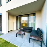 Streams With Garden And Free Parking * Trnava