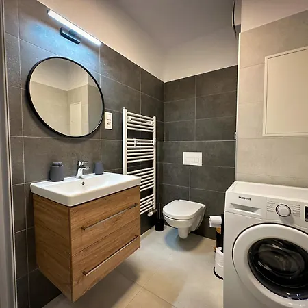 شقة Streams With Garden And Free Parking *