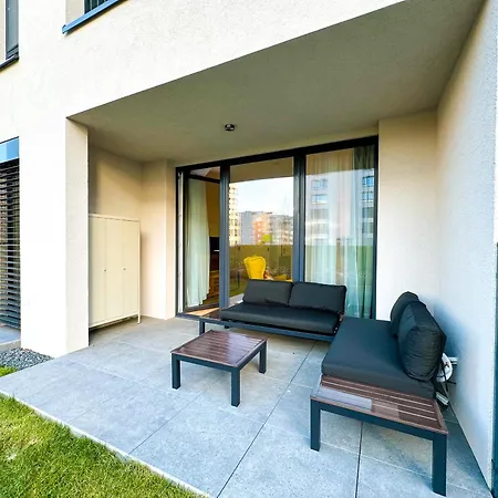 Streams With Garden And Free Parking * ترنافا