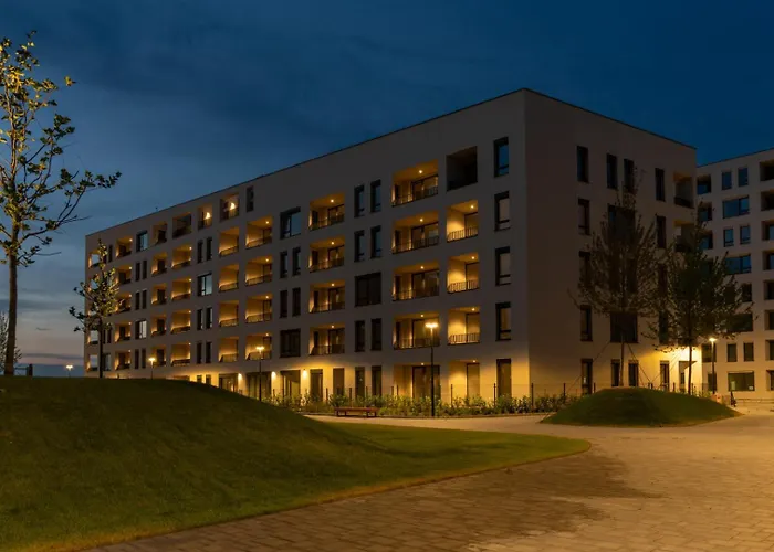 アパート Streams With Garden And Free Parking トルナヴァ